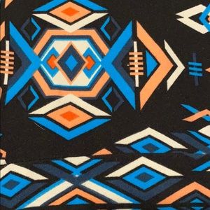 TC LulaRoe Aztec Leggings